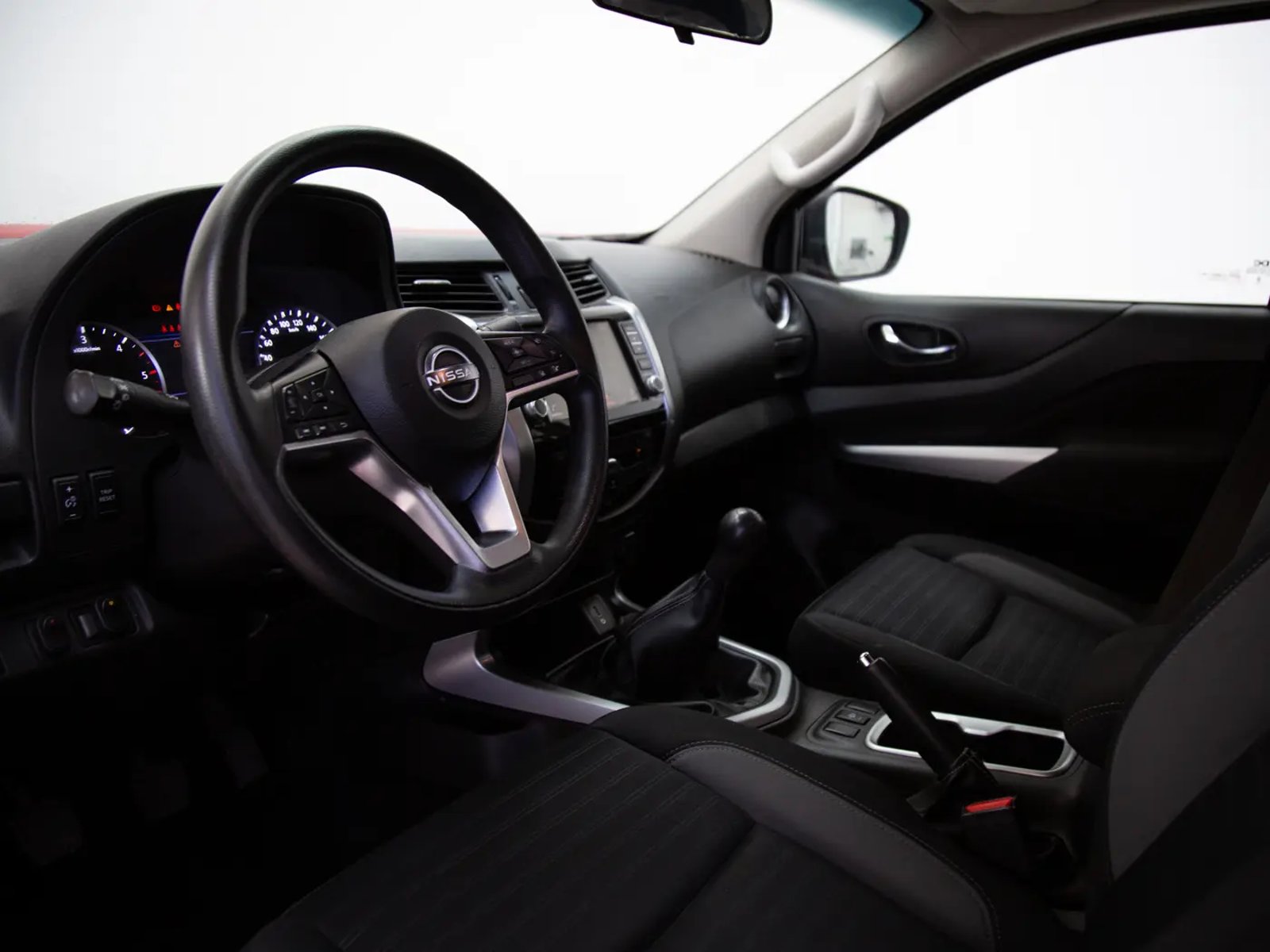 NISSAN NAVARA 2024 - Imagen 11 de 18