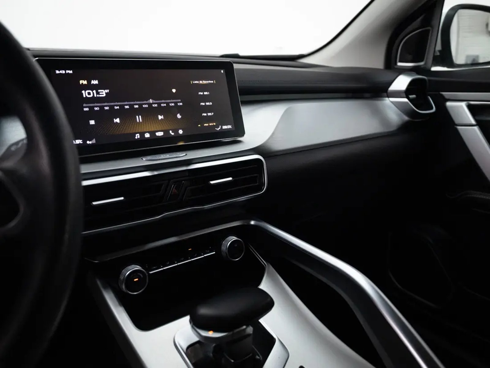 GEELY COOLRAY 2023 - Imagen 16 de 20