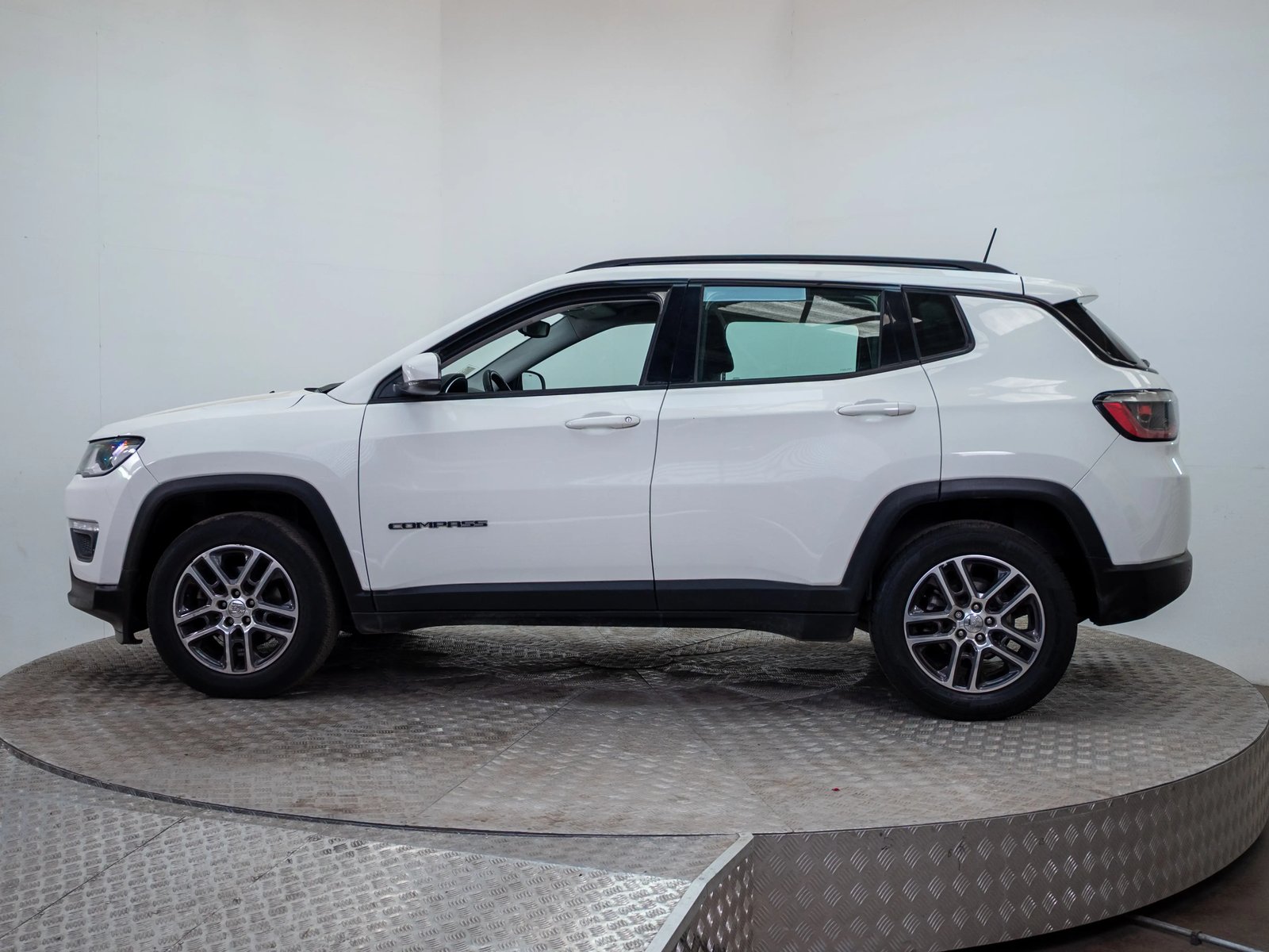 Jeep COMPASS 2021 - Foto 4 de 20