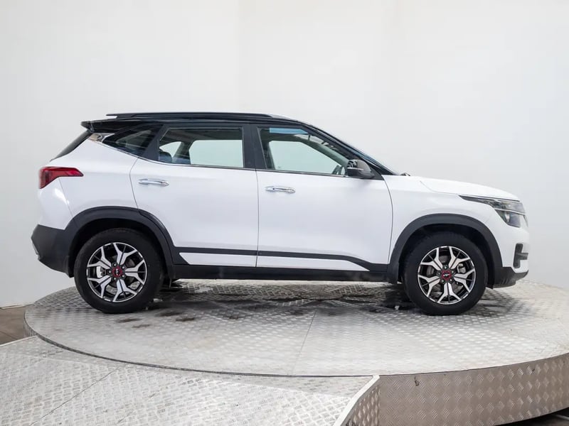 Kia SELTOS 2022 - Imagen 8 de 19