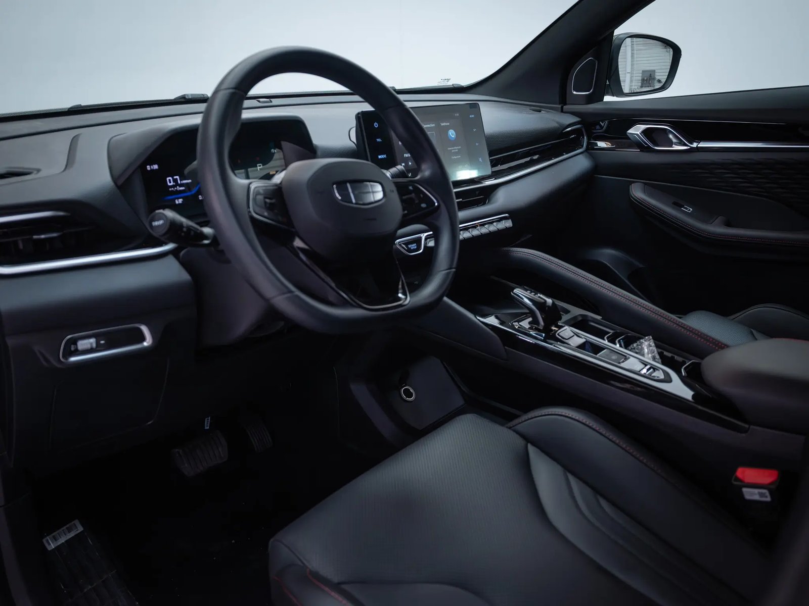 GEELY COOLRAY 2026 - Imagen 17 de 19