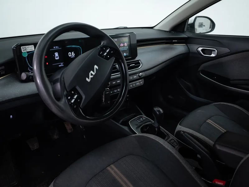 Kia K3 2025 - Imagen 11 de 20