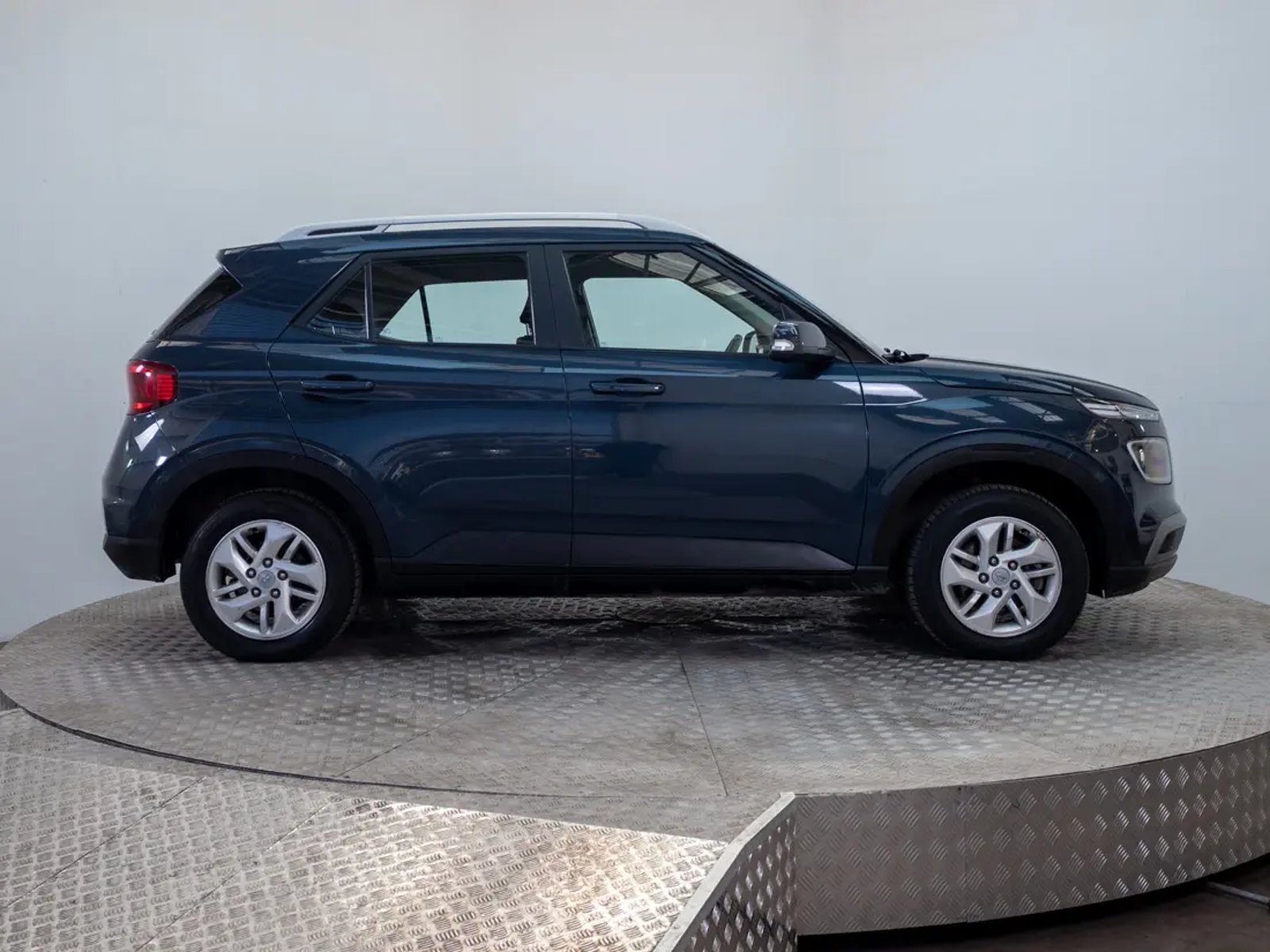 Hyundai VENUE 2021 - Imagen 8 de 20