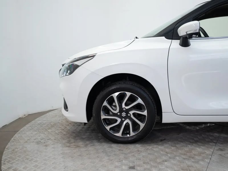 Suzuki BALENO 2024 - Imagen 17 de 20