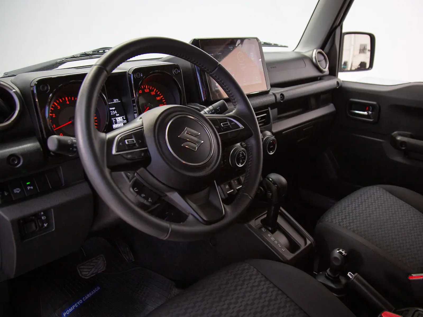 SUZUKI JIMNY 2025 - Imagen 14 de 19
