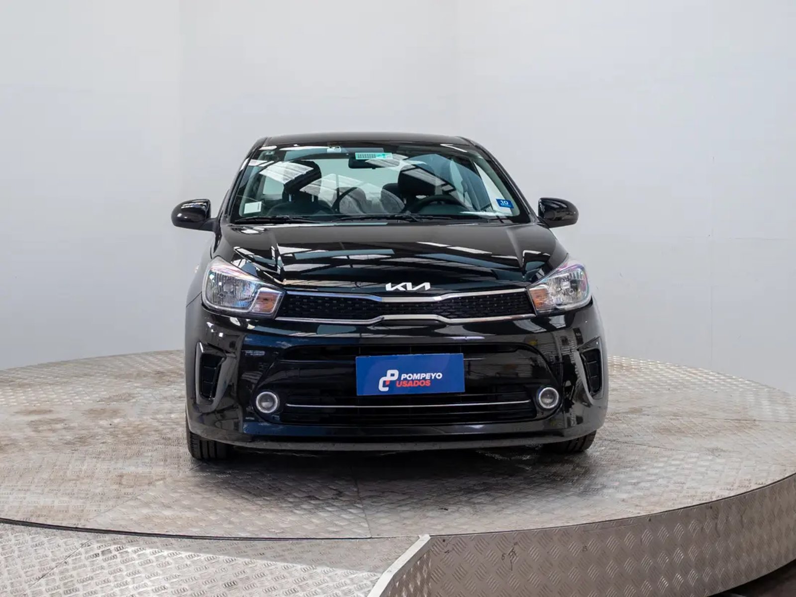 Kia SOLUTO 2023 - Foto 2 de 20