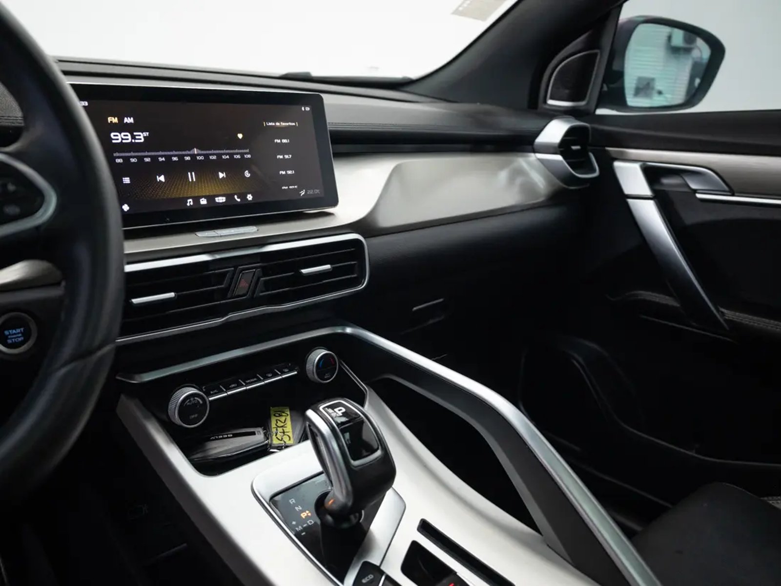 Geely COOLRAY 2023 - Imagen 14 de 17