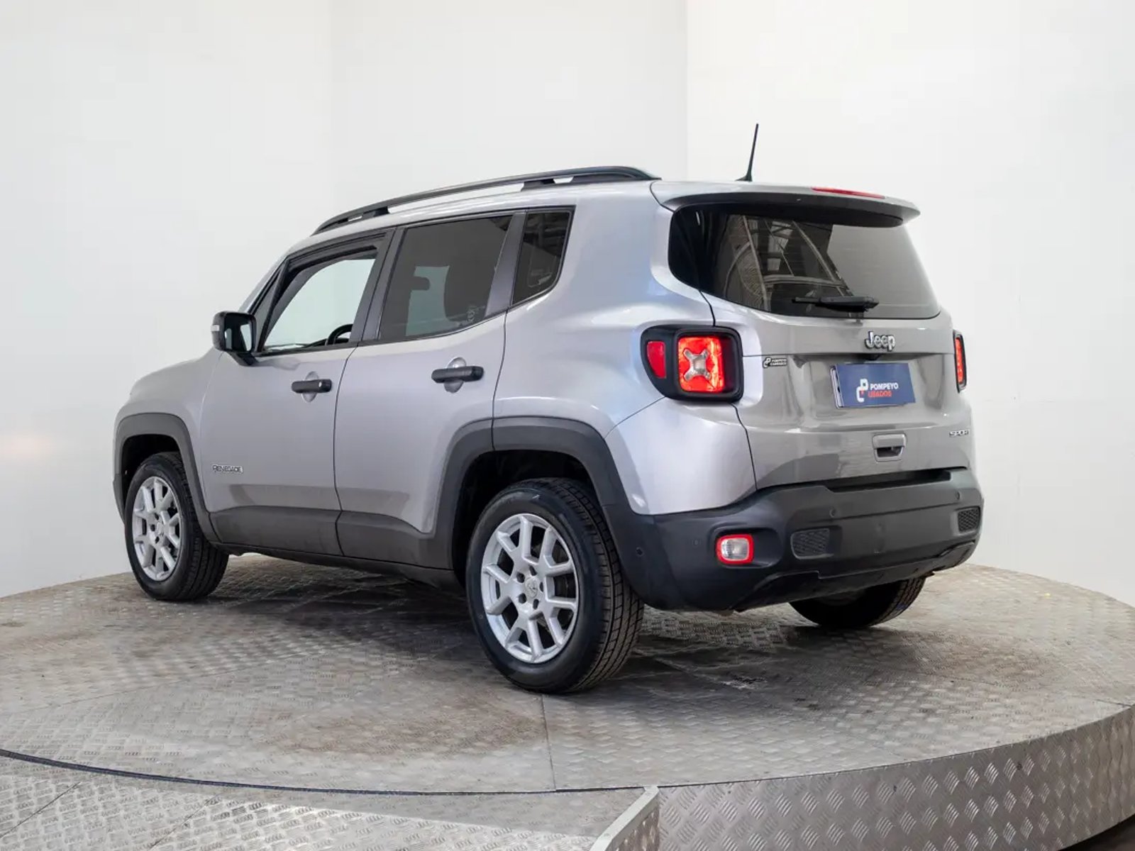 Jeep RENEGADE 2023 - Foto 5 de 19