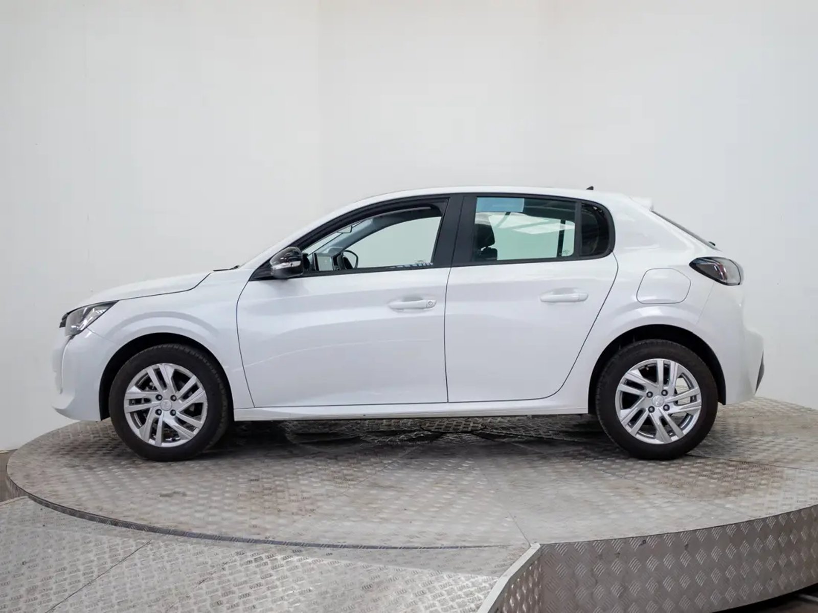 Peugeot 208 2024 - Foto 4 de 19