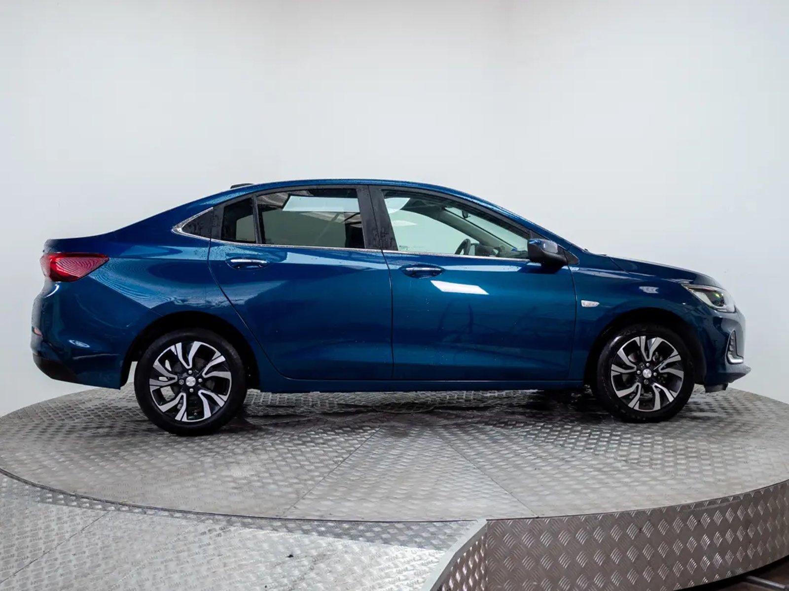 CHEVROLET ONIX 2024 - Imagen 8 de 19