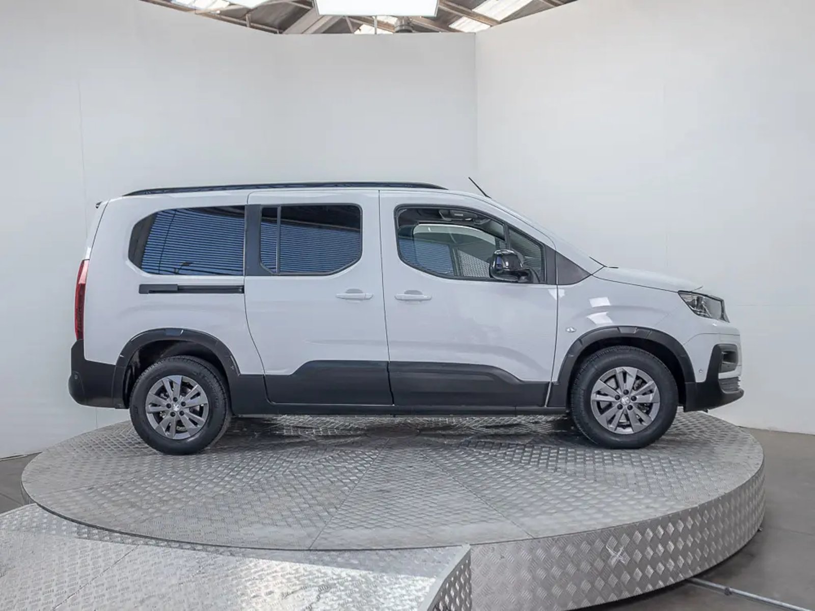PEUGEOT RIFTER 2024 - Imagen 5 de 16
