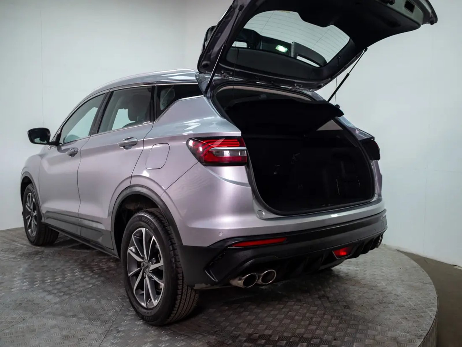 Geely COOLRAY 2023 - Imagen 10 de 19