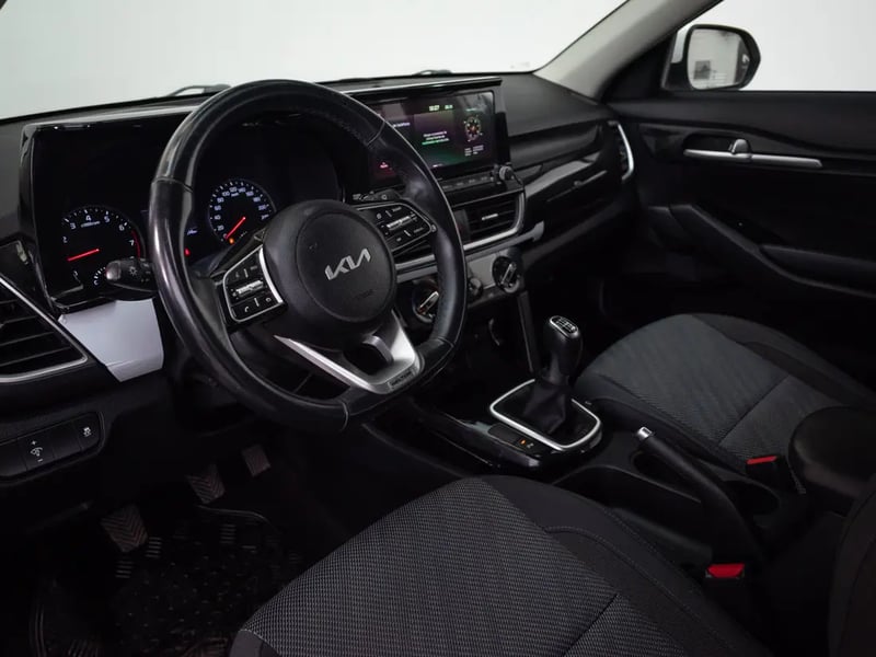Kia SELTOS 2023 - Imagen 11 de 20