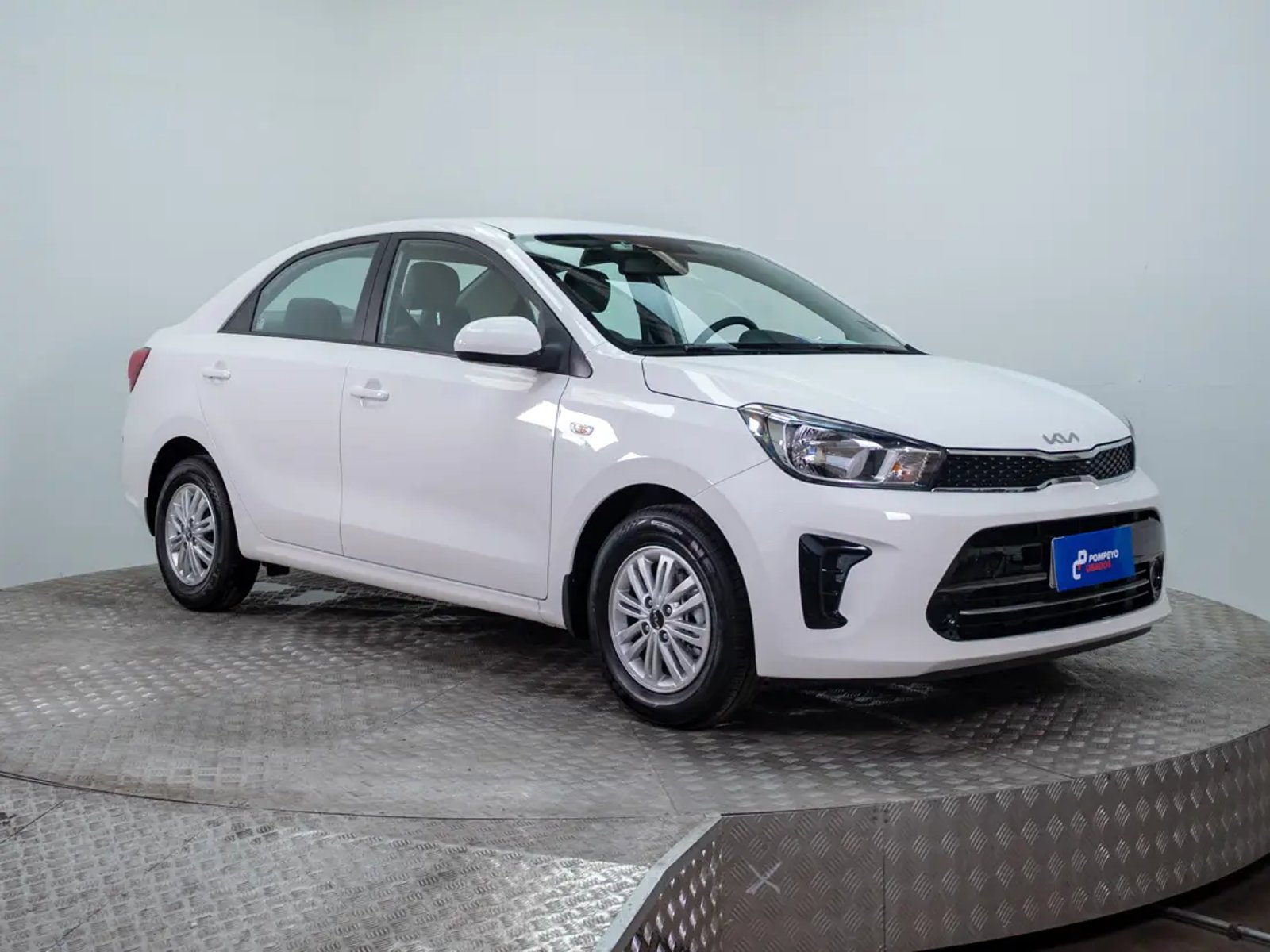 Kia SOLUTO 2026 - Imagen 9 de 20