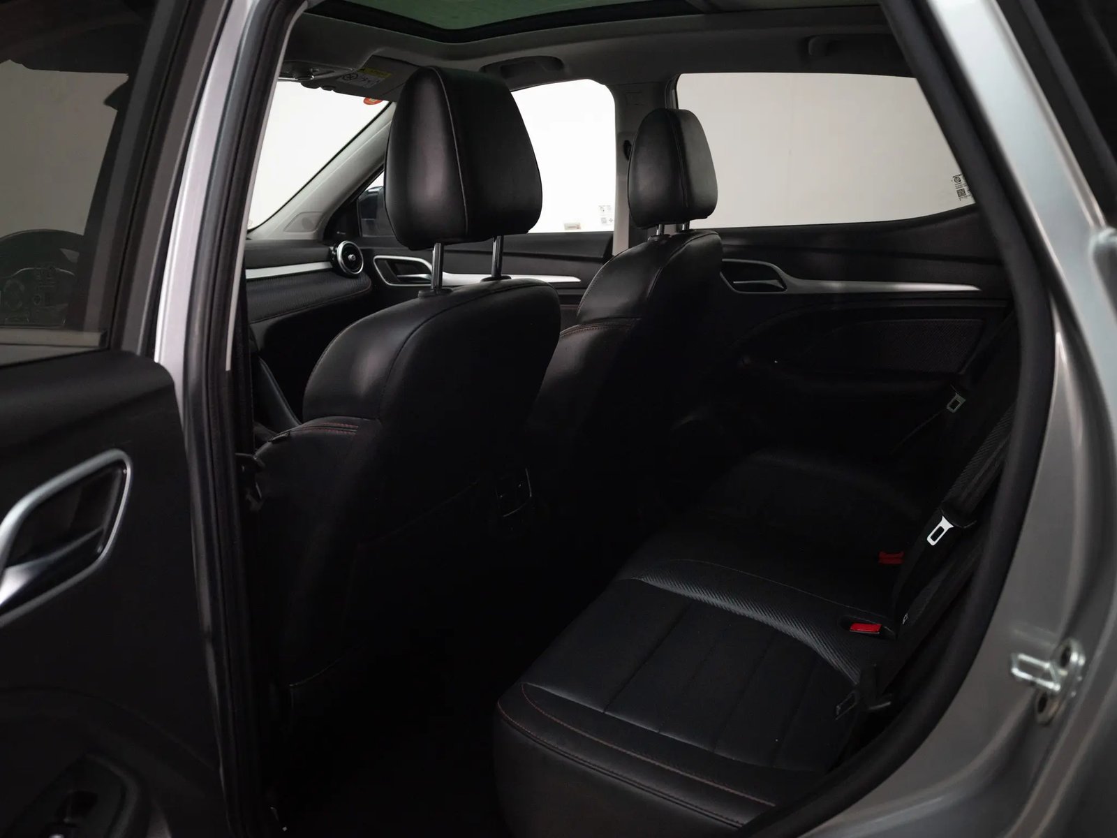 MG ZX 2023 - Imagen 14 de 19