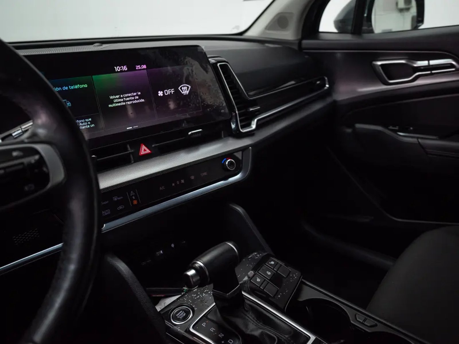 Kia SPORTAGE 2023 - Imagen 12 de 20