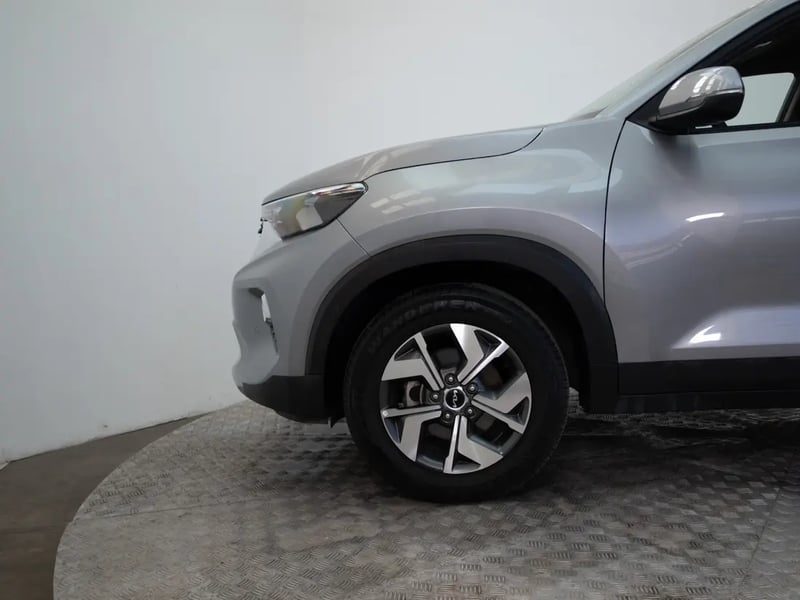 Kia SONET 2023 - Imagen 17 de 20