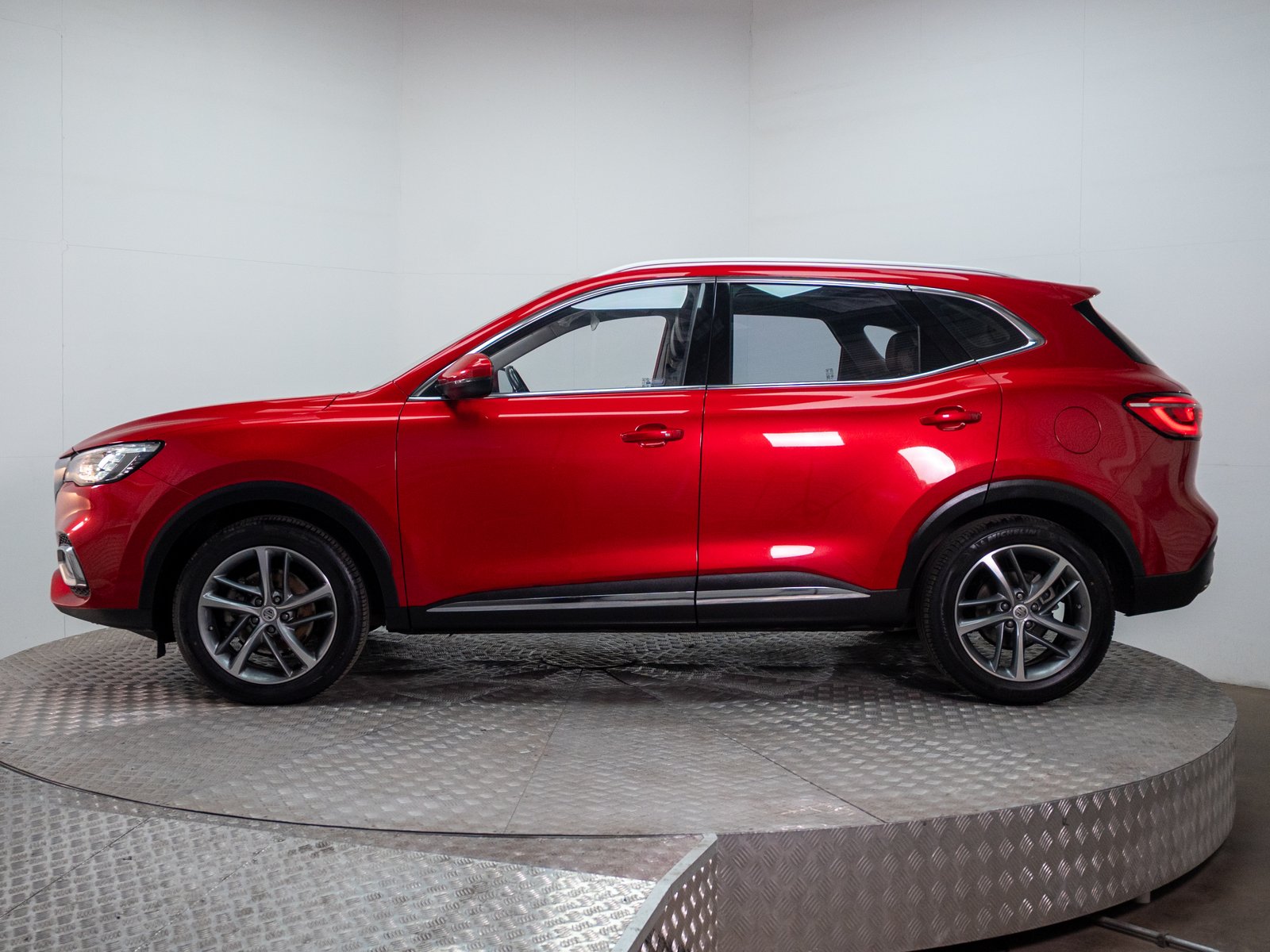 MG HS 2023 - Imagen 13 de 20