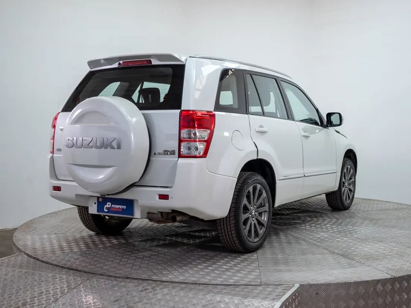 Suzuki GRAND NOMADE 2016 - Imagen 7 de 19