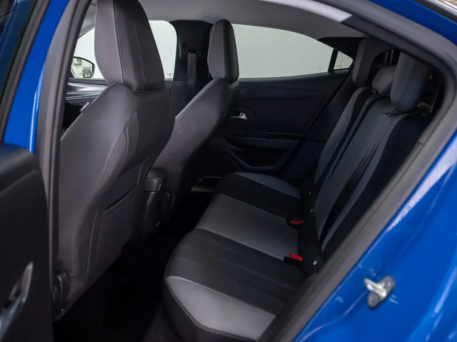 OPEL MOKKA 2025 - Imagen 13 de 14