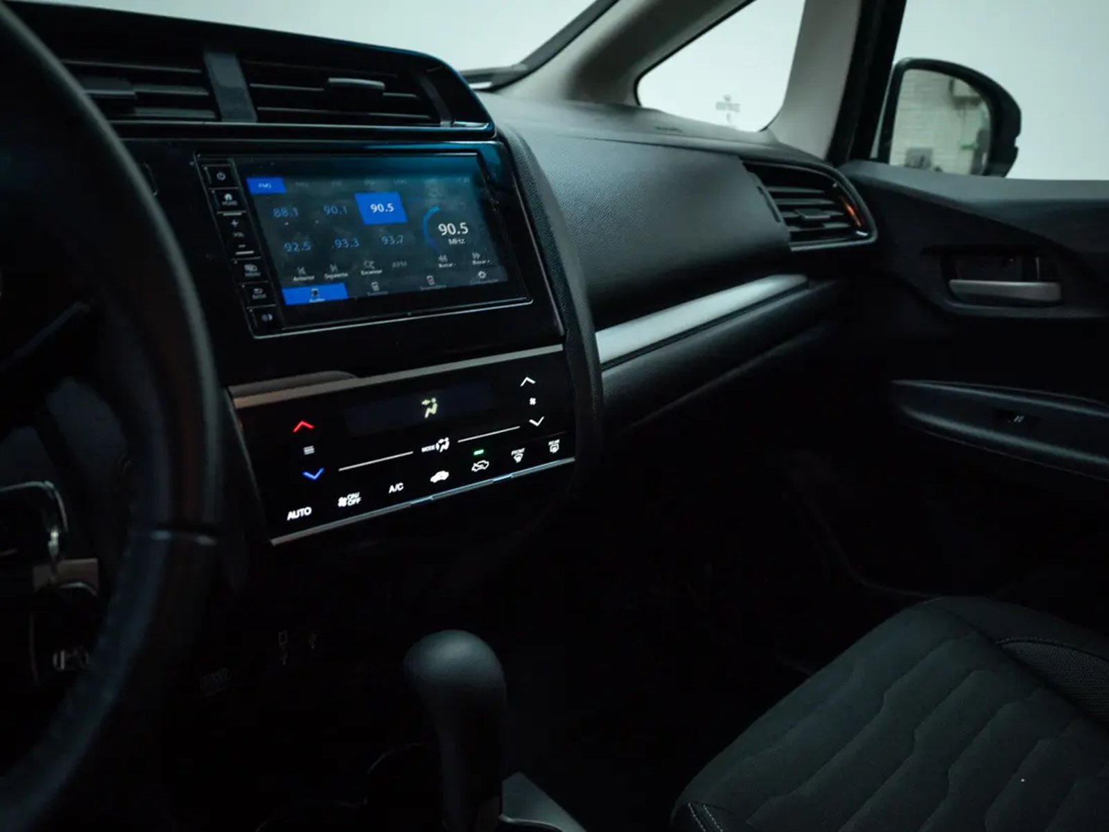 HONDA WR-V 2025 - Imagen 14 de 18