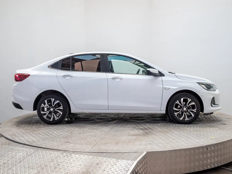 Chevrolet ONIX 2022 - Imagen 8 de 20