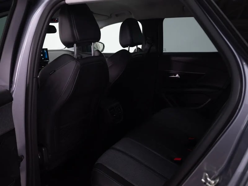 Peugeot 3008 2023 - Imagen 14 de 19
