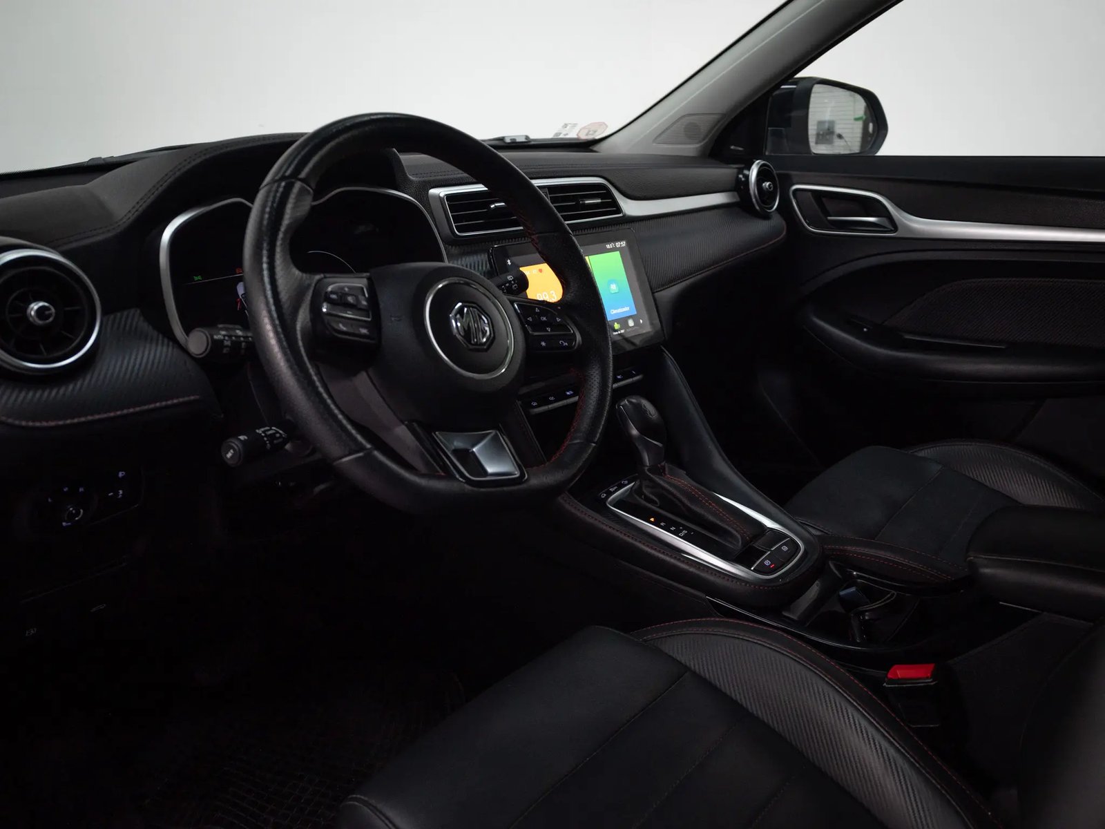 MG ZX 2023 - Imagen 9 de 19