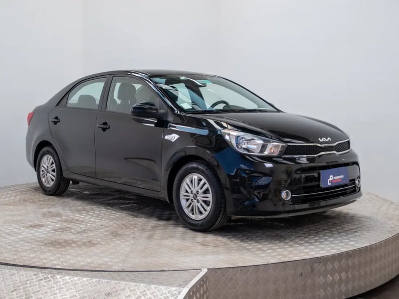 Kia SOLUTO 2023 - Imagen 9 de 20