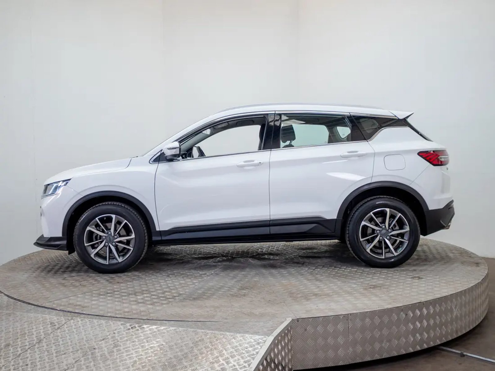 Geely COOLRAY 2022 - Imagen 4 de 19