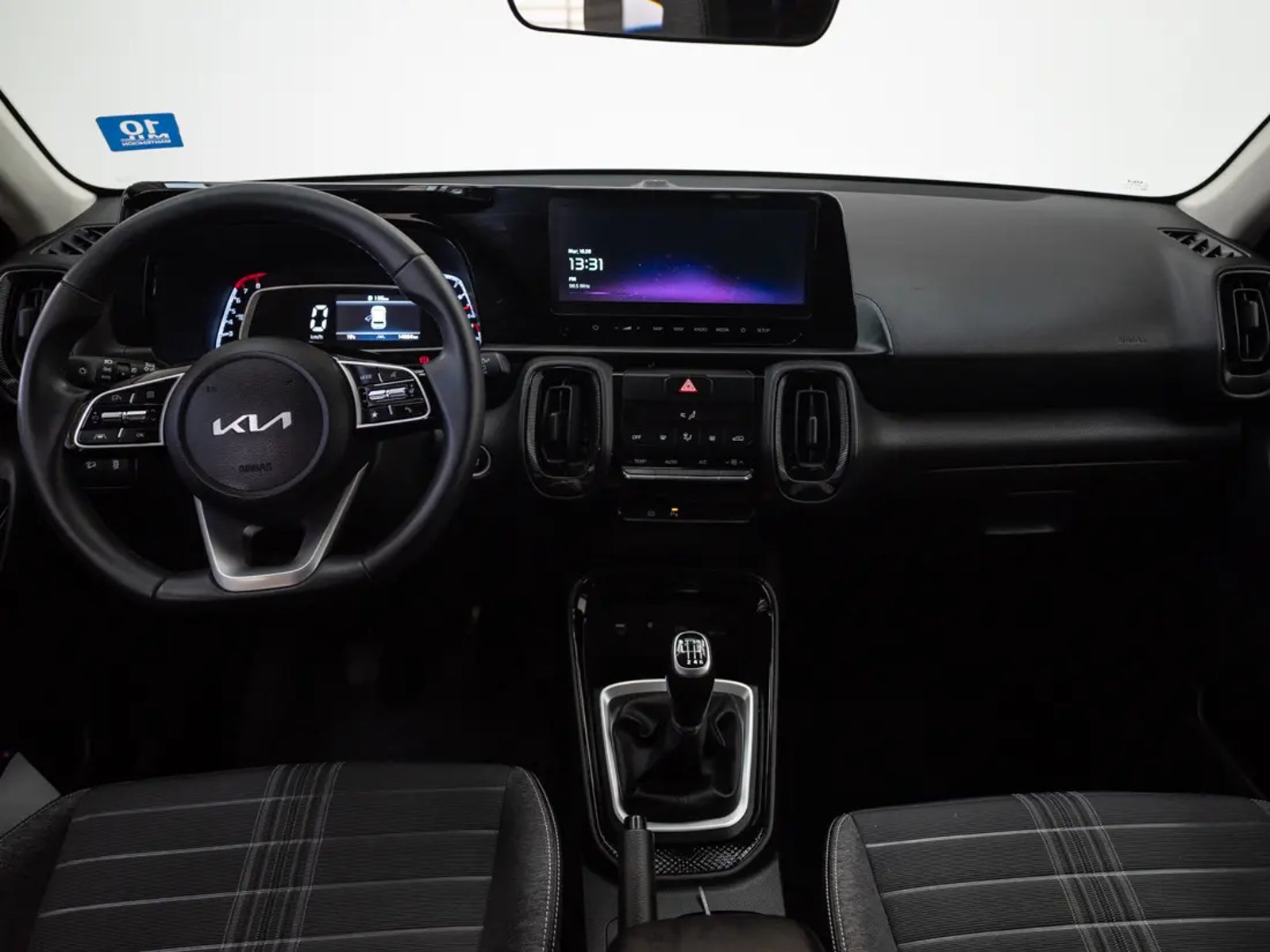 Kia SONET 2024 - Imagen 15 de 19