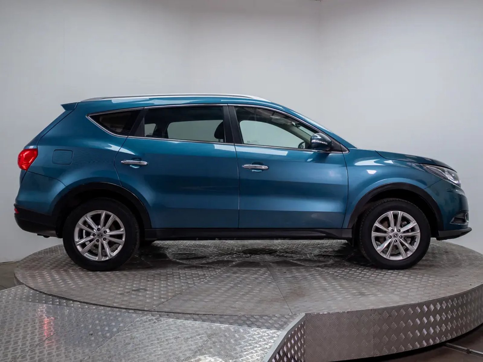 DFSK SUV 580 2022 - Imagen 7 de 20