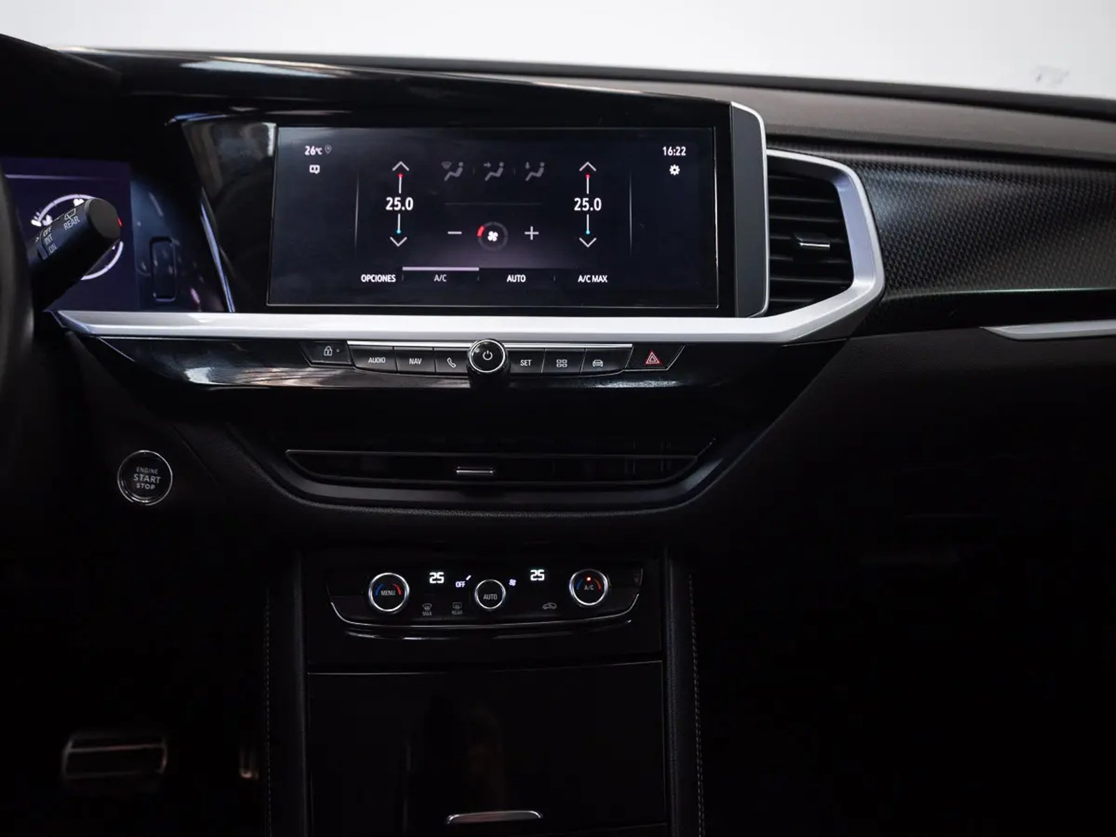 Opel GRANDLAND 2024 - Imagen 16 de 18