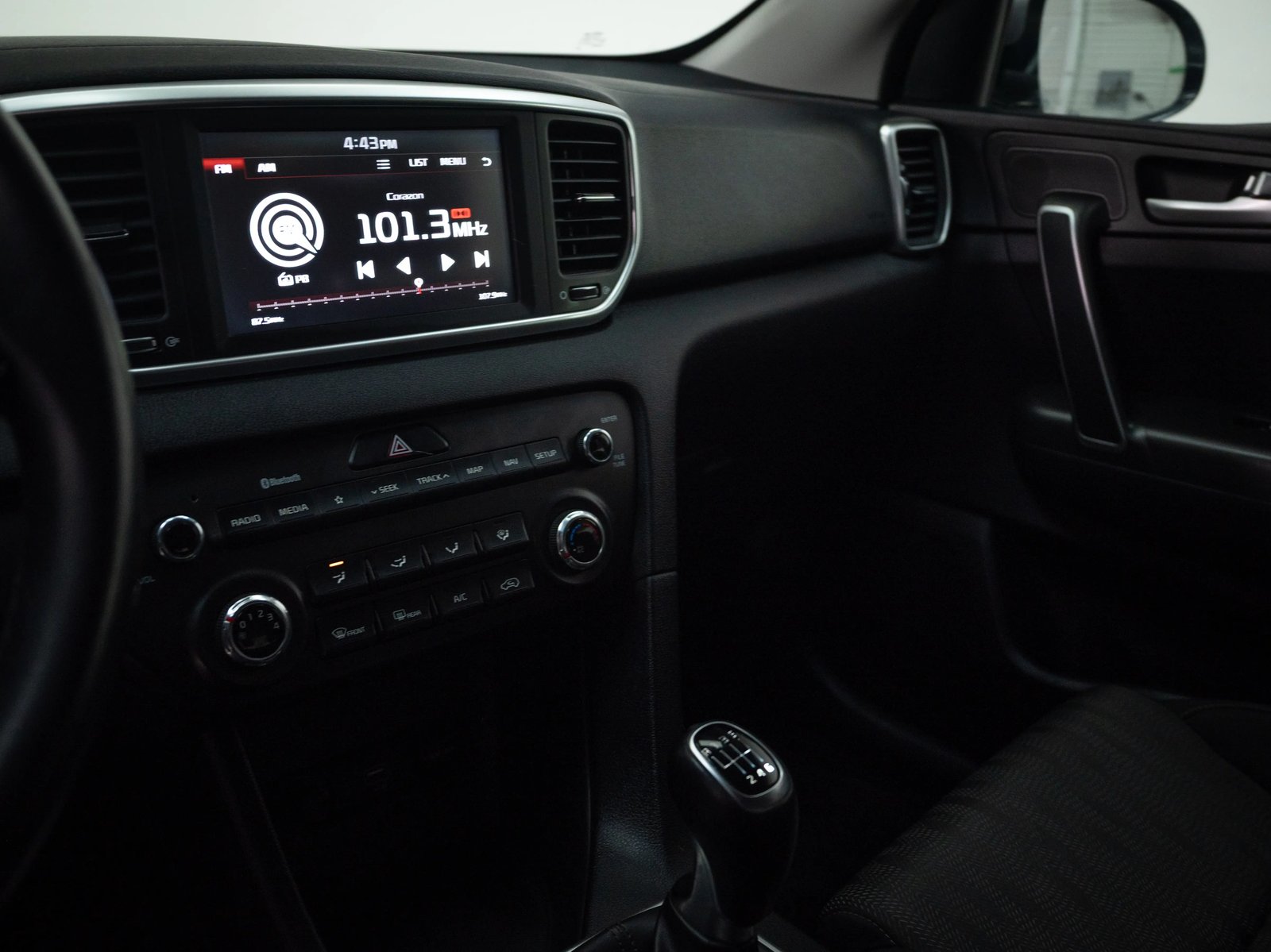 KIA SPORTAGE 2019 - Imagen 15 de 20