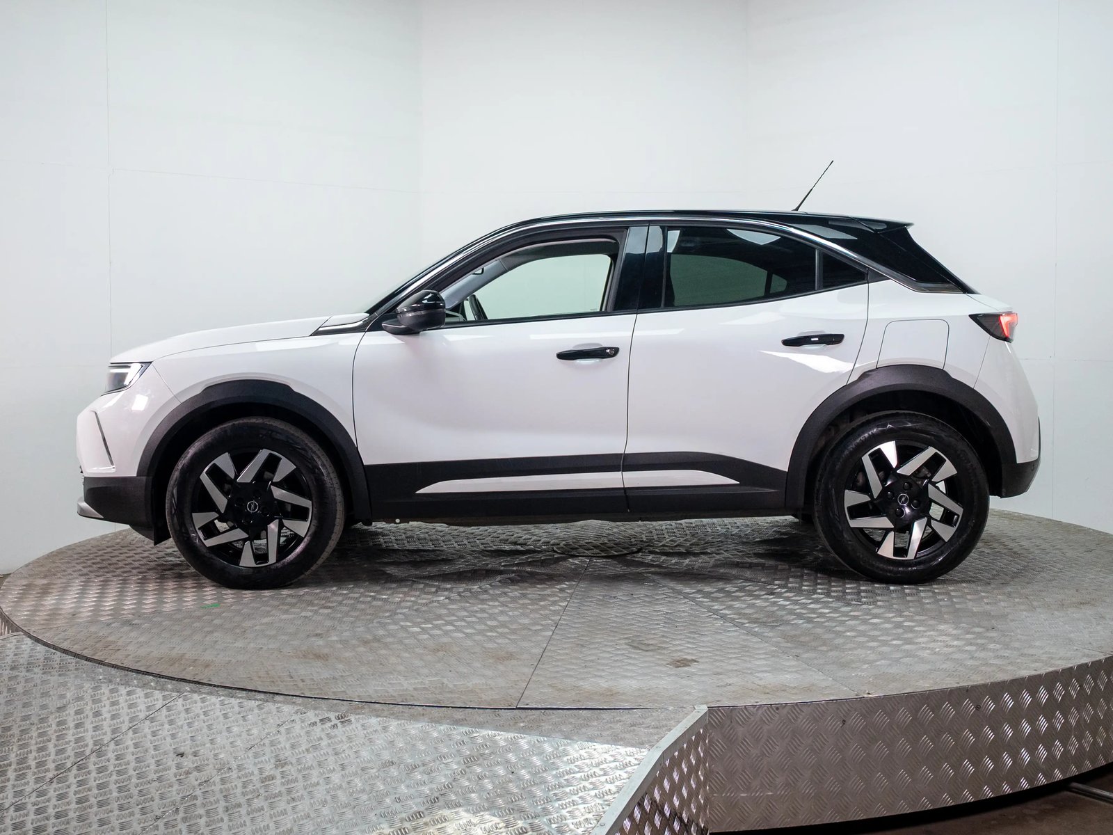 Opel MOKKA 2023 - Foto 4 de 17