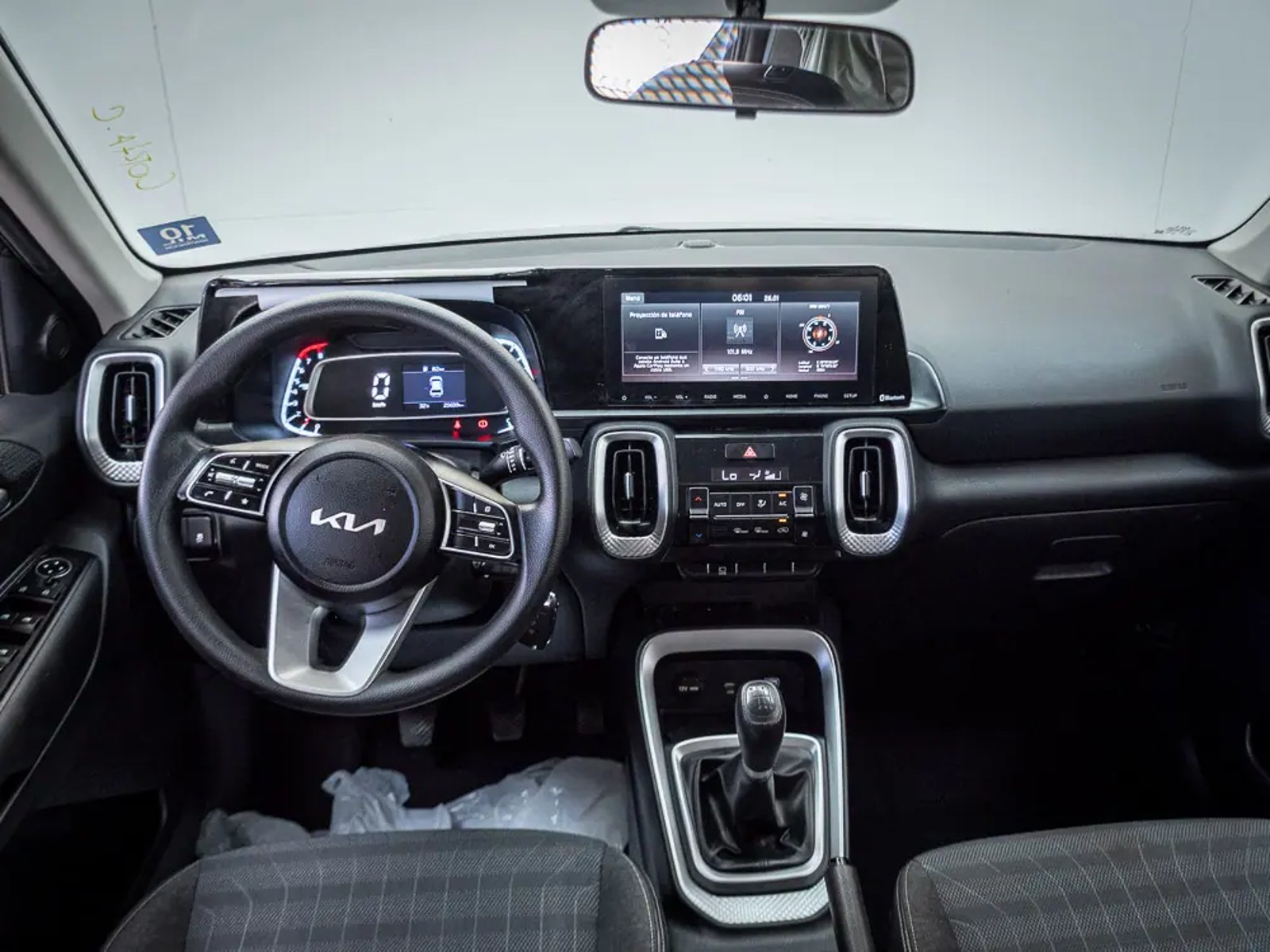 KIA SONET 2024 - Imagen 13 de 18
