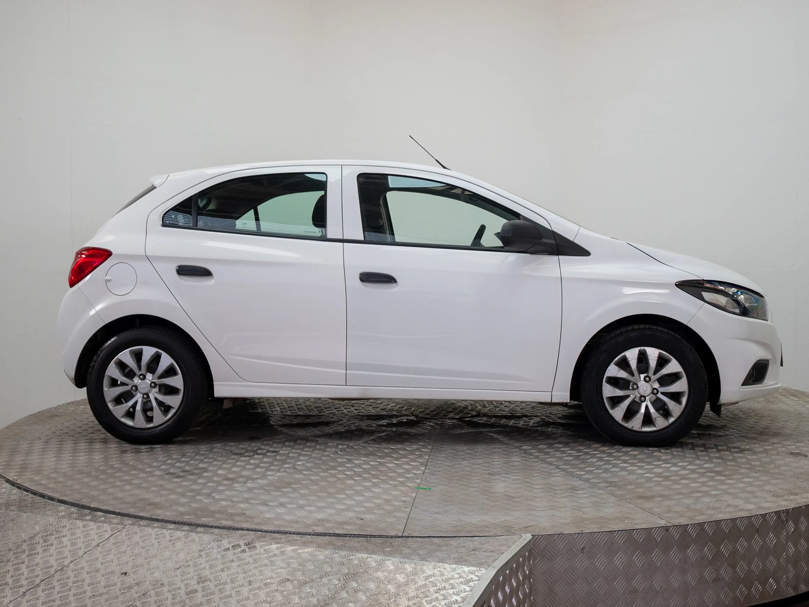 CHEVROLET ONIX 2017 - Imagen 11 de 16