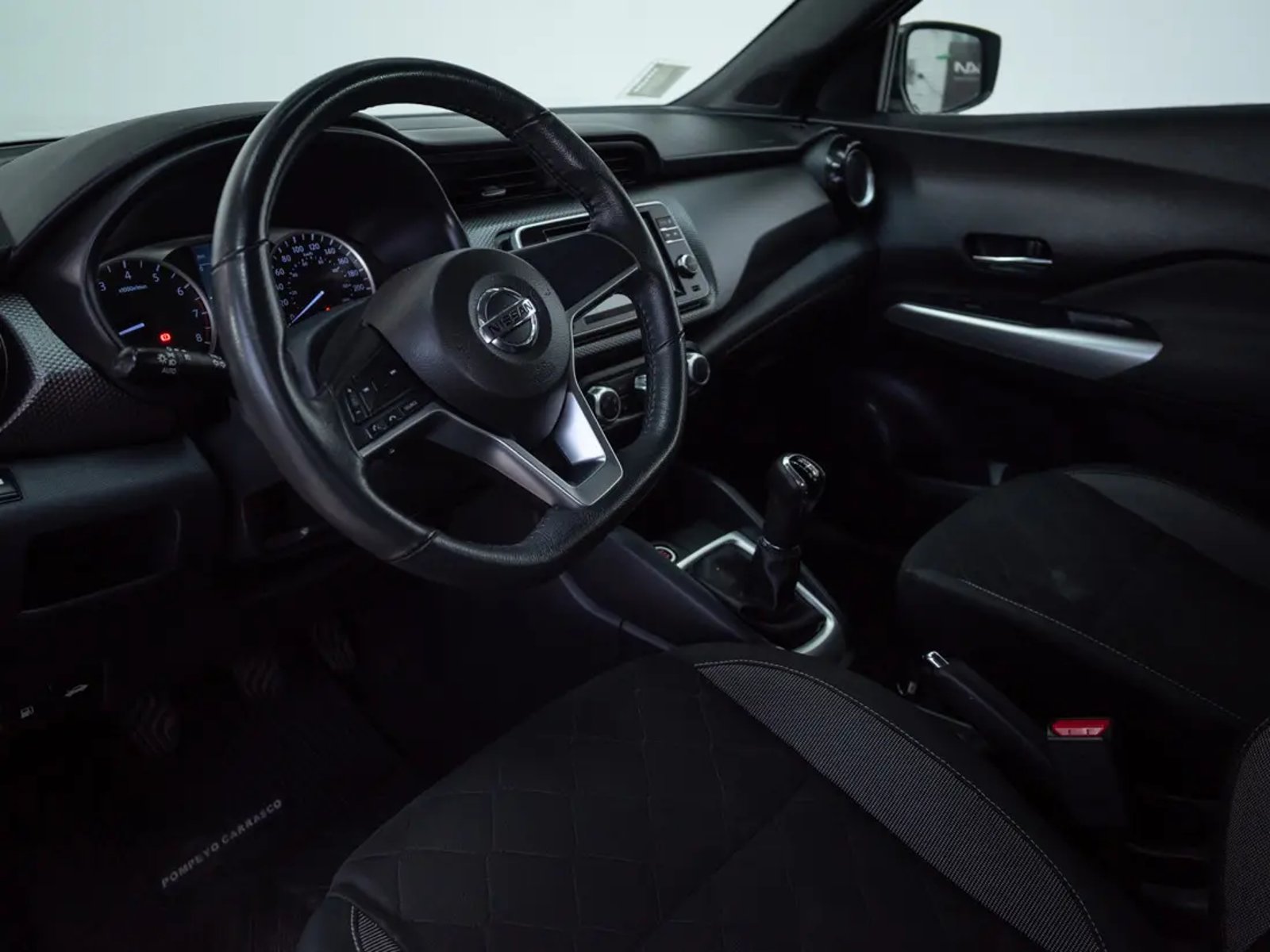 NISSAN KICKS 2019 - Imagen 17 de 18