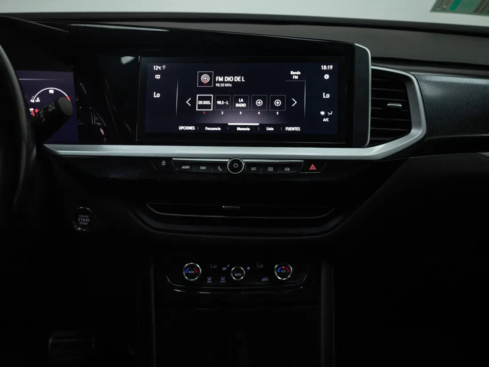 Opel GRANDLAND 2024 - Imagen 16 de 18