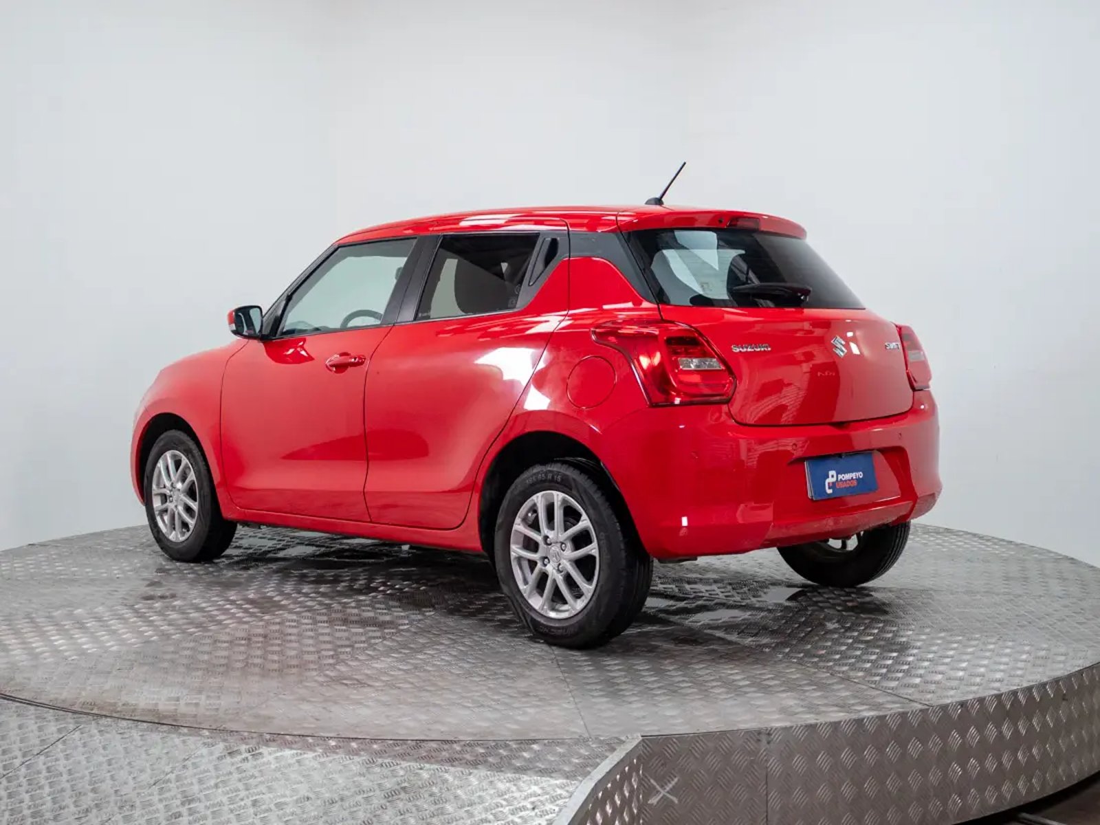 Suzuki SWIFT 2023 - Imagen 10 de 19