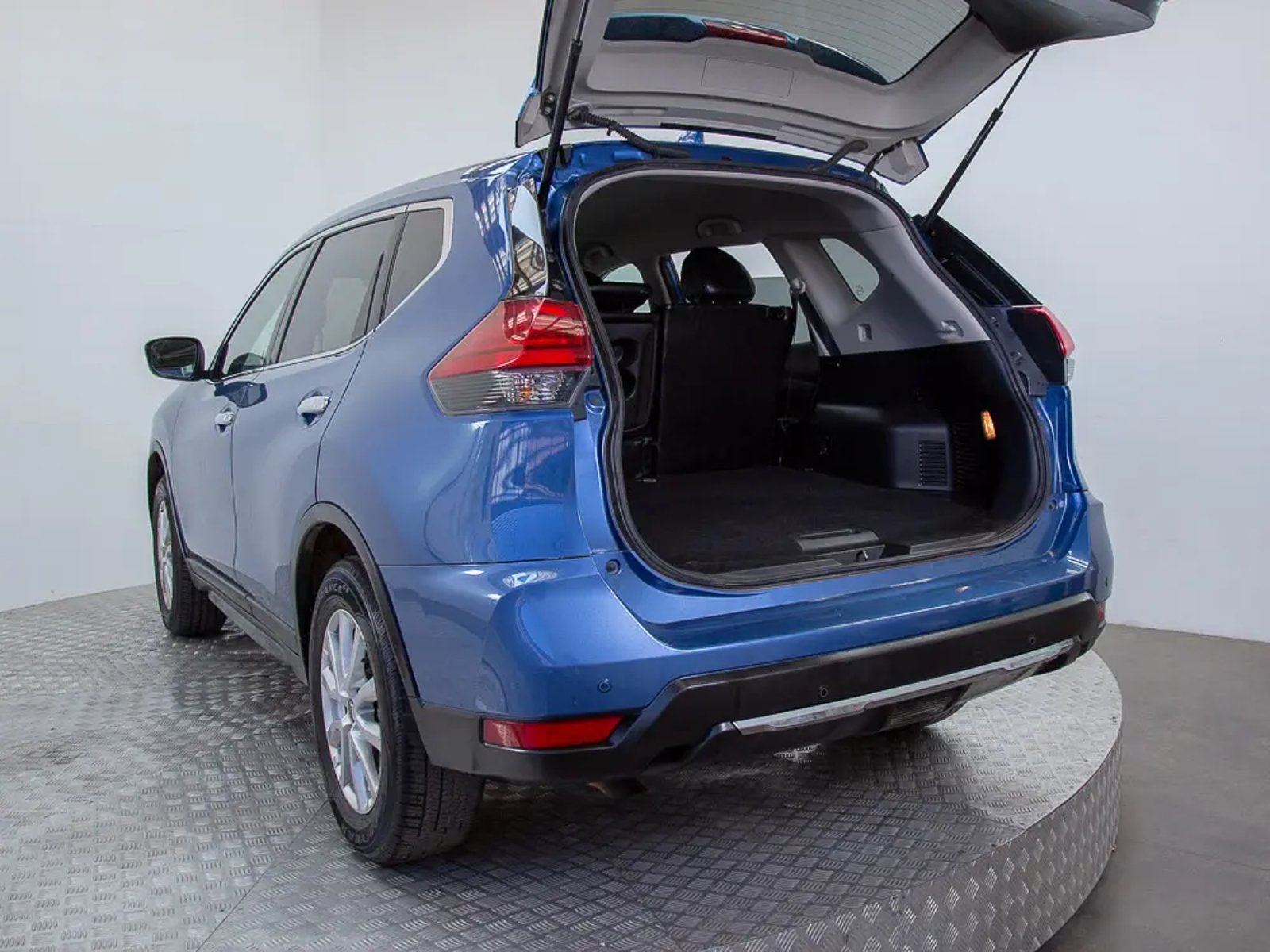 NISSAN X-TRAIL 2023 - Imagen 10 de 14