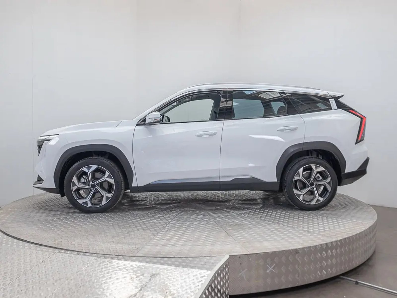 GEELY STARRAY 2025 - Imagen 3 de 16