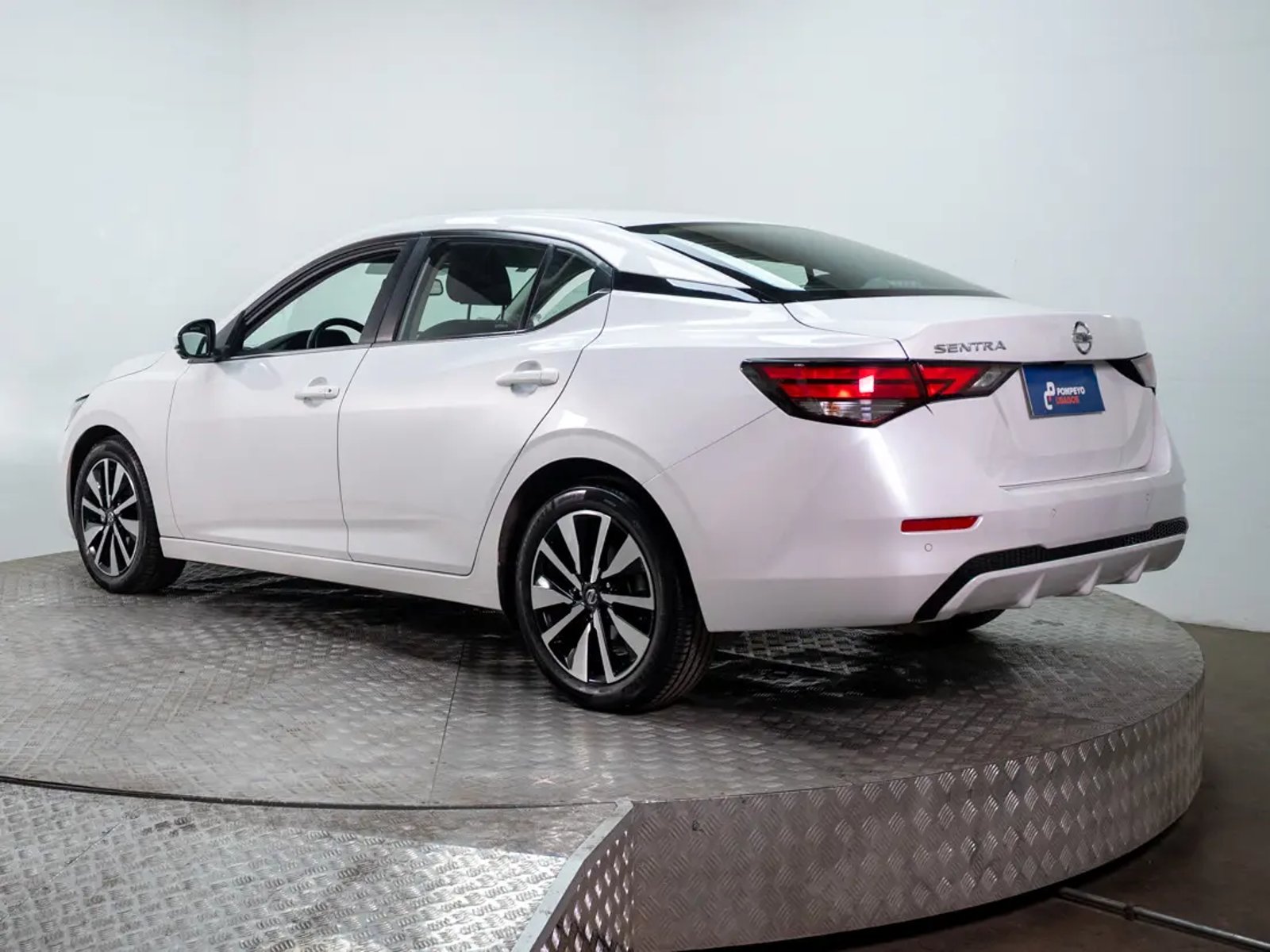 Nissan SENTRA 2023 - Imagen 11 de 20