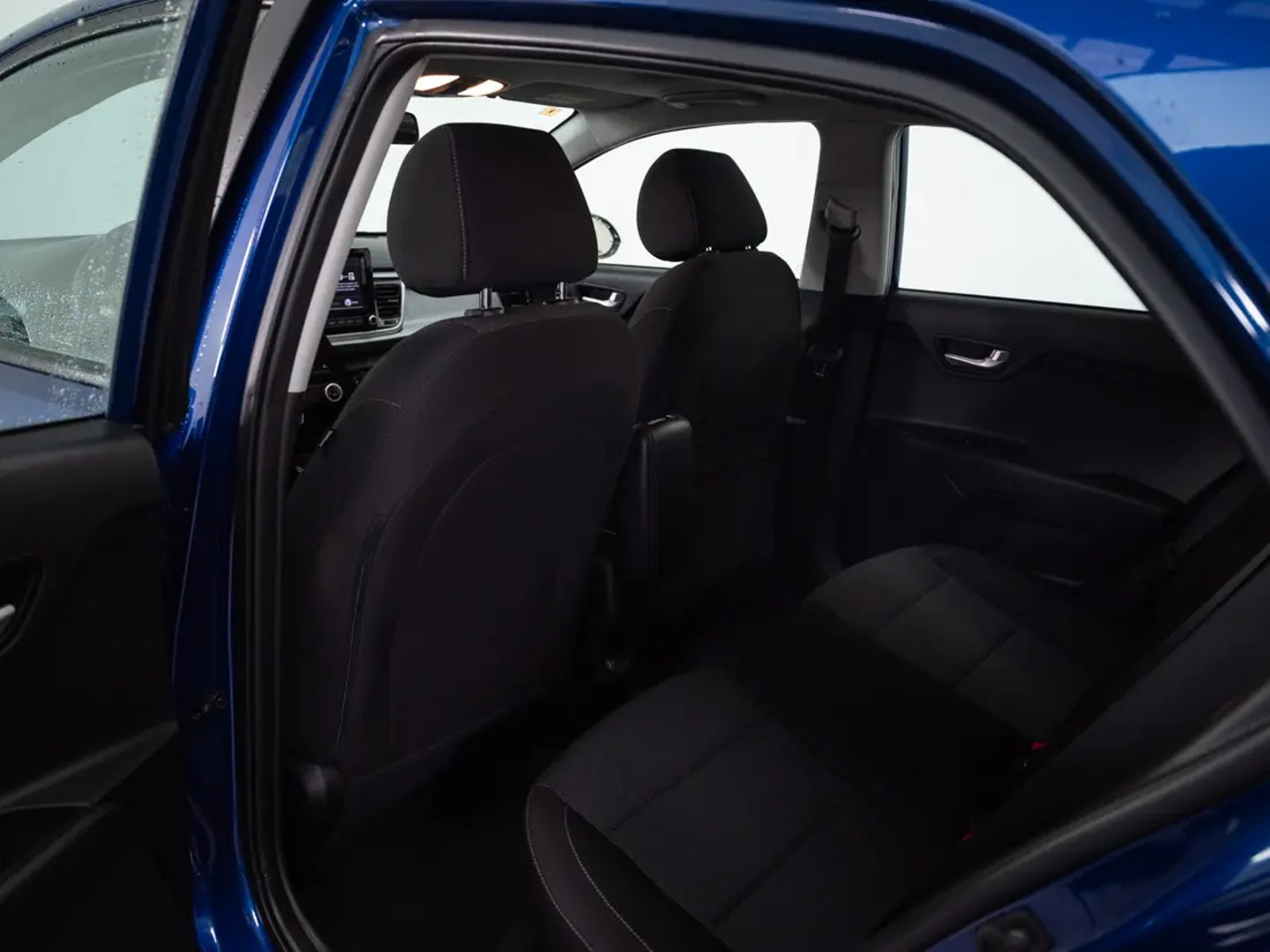 Kia RIO 5 2024 - Imagen 14 de 20