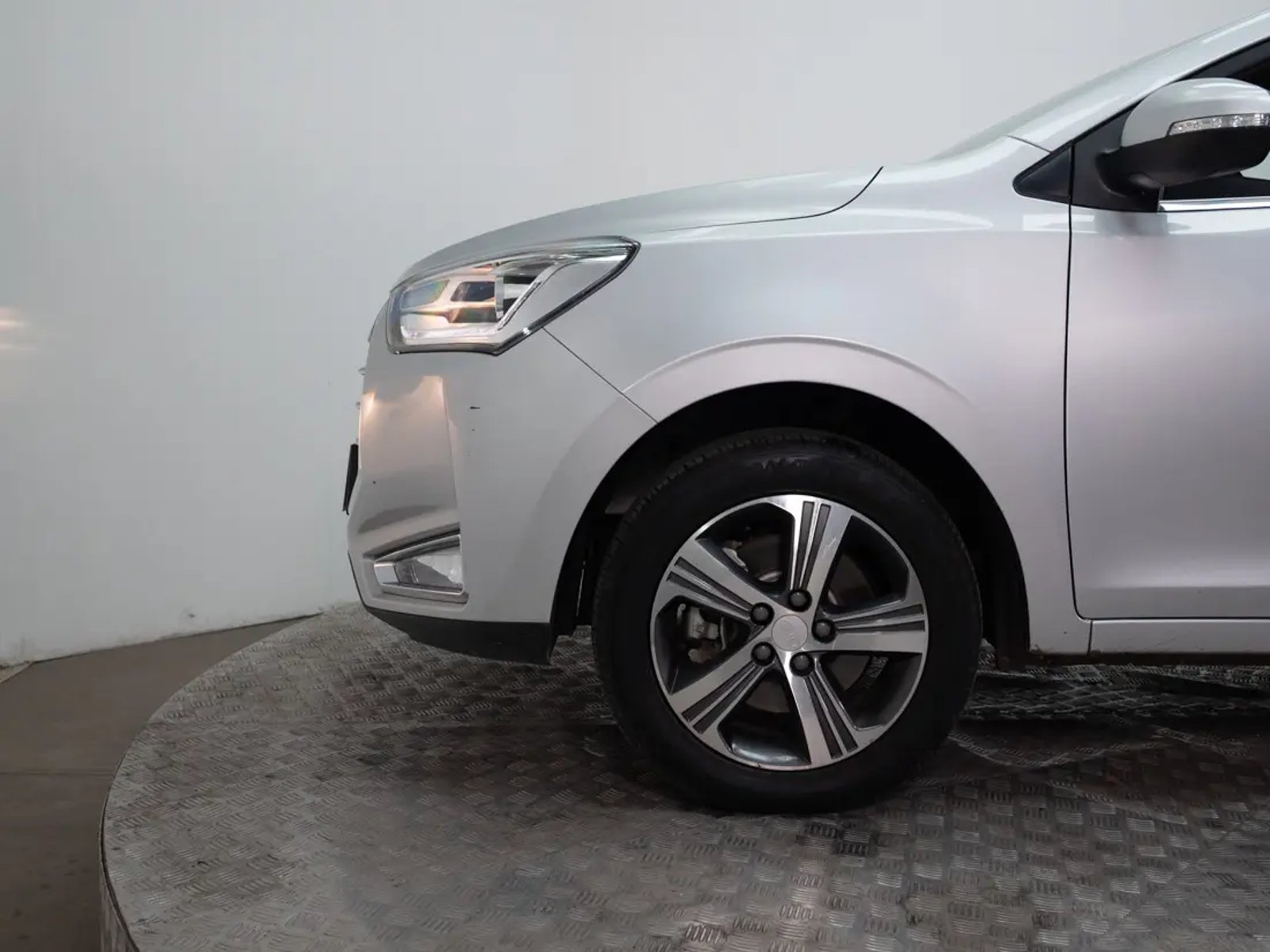 JAC S2 2023 - Imagen 11 de 17