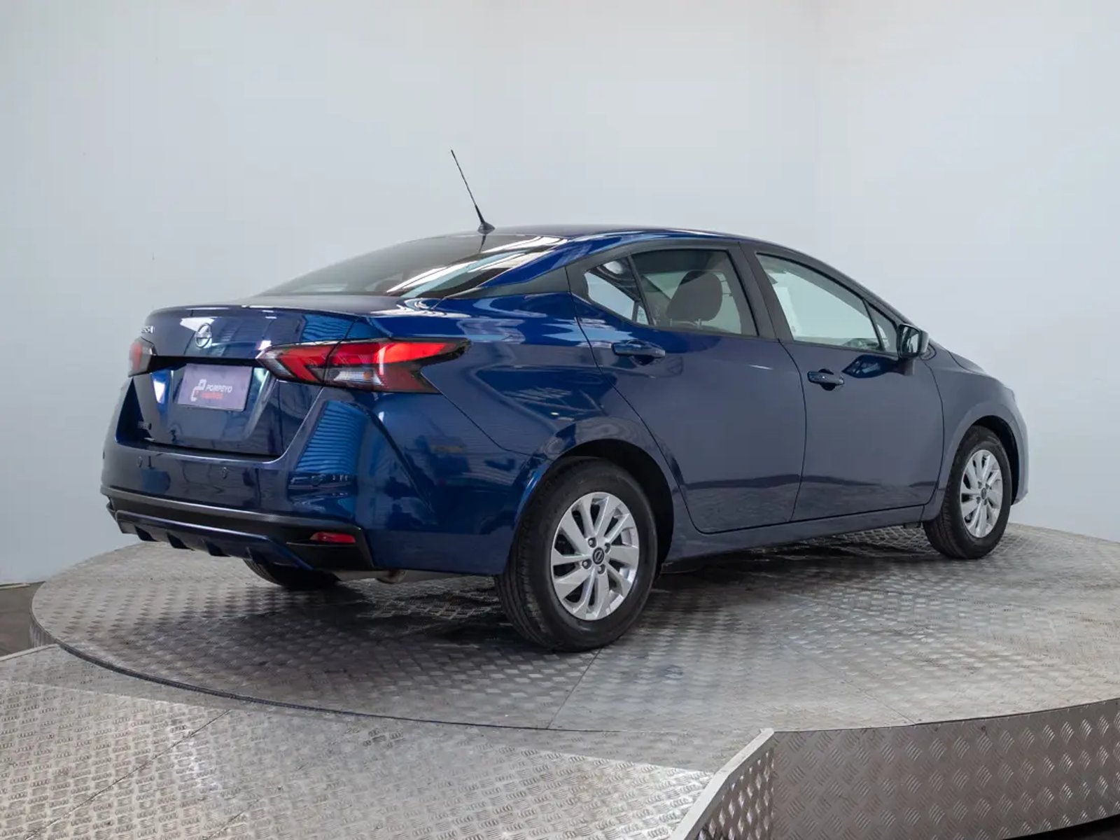 Nissan VERSA 2024 - Imagen 7 de 19