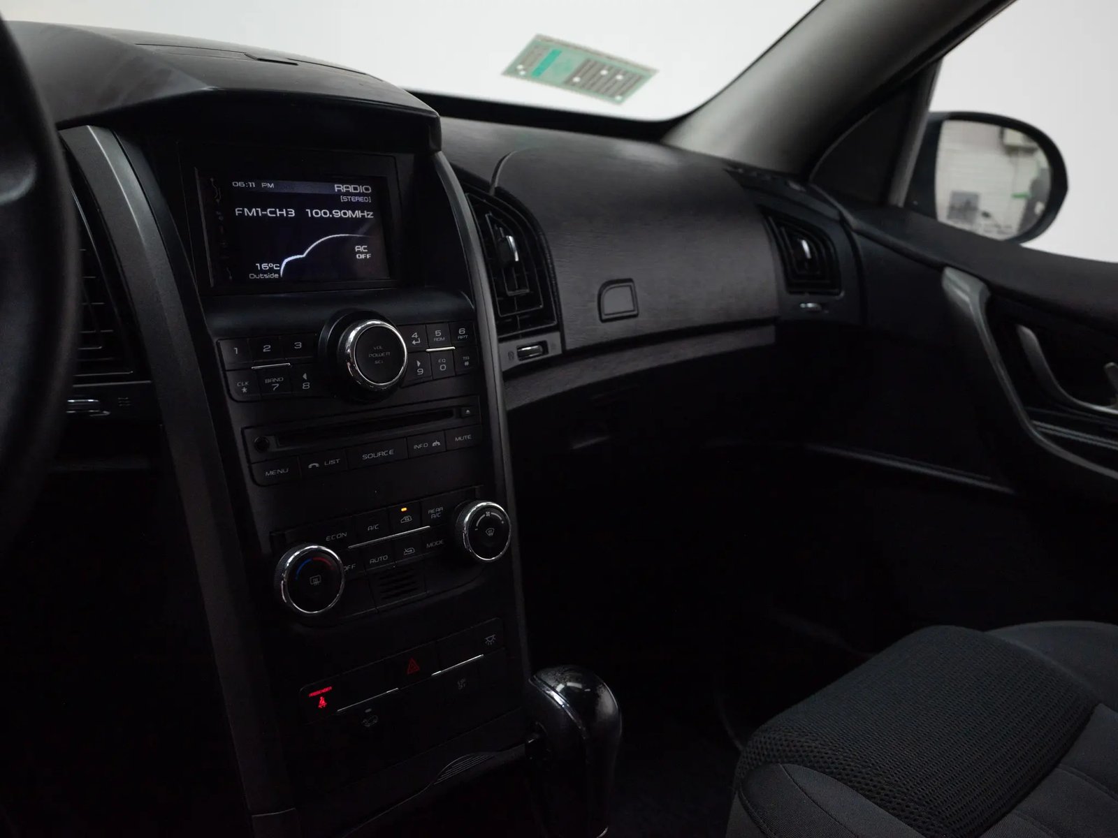 MAHINDRA XUV500 2019 - Imagen 15 de 18