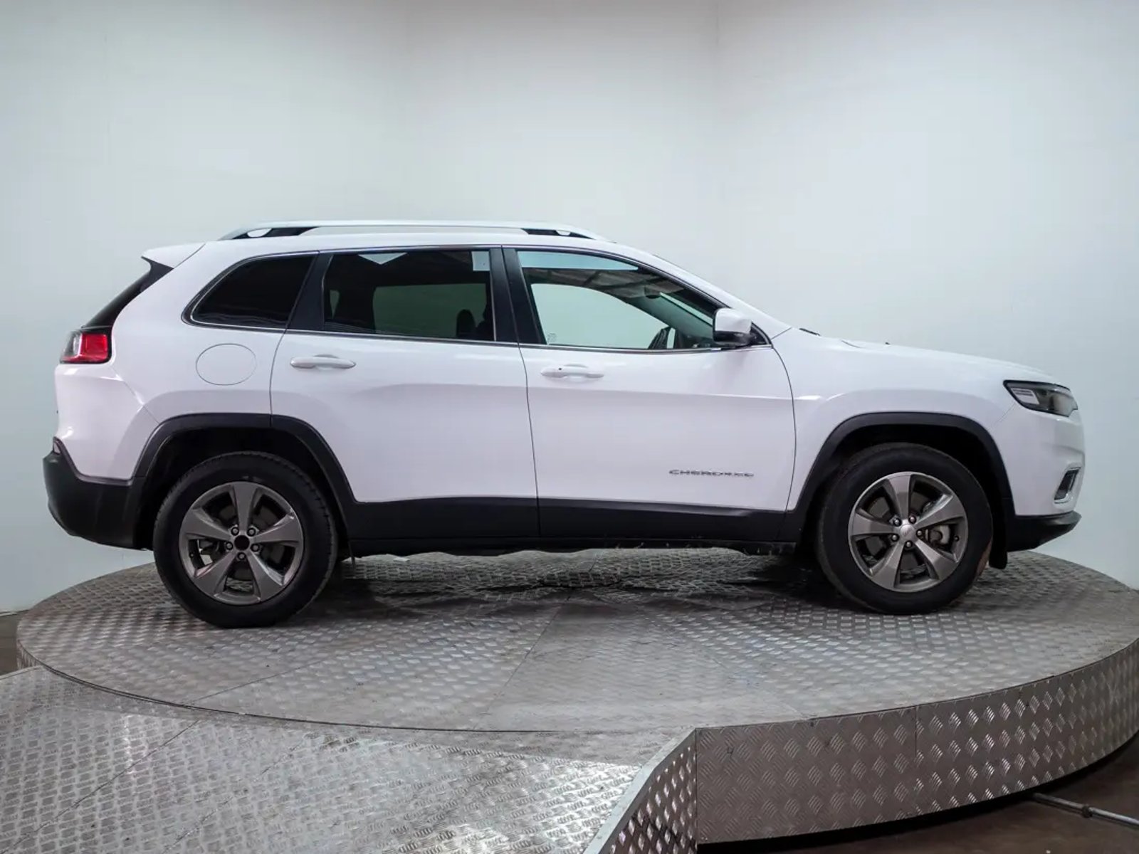 Jeep CHEROKEE 2019 - Imagen 13 de 20
