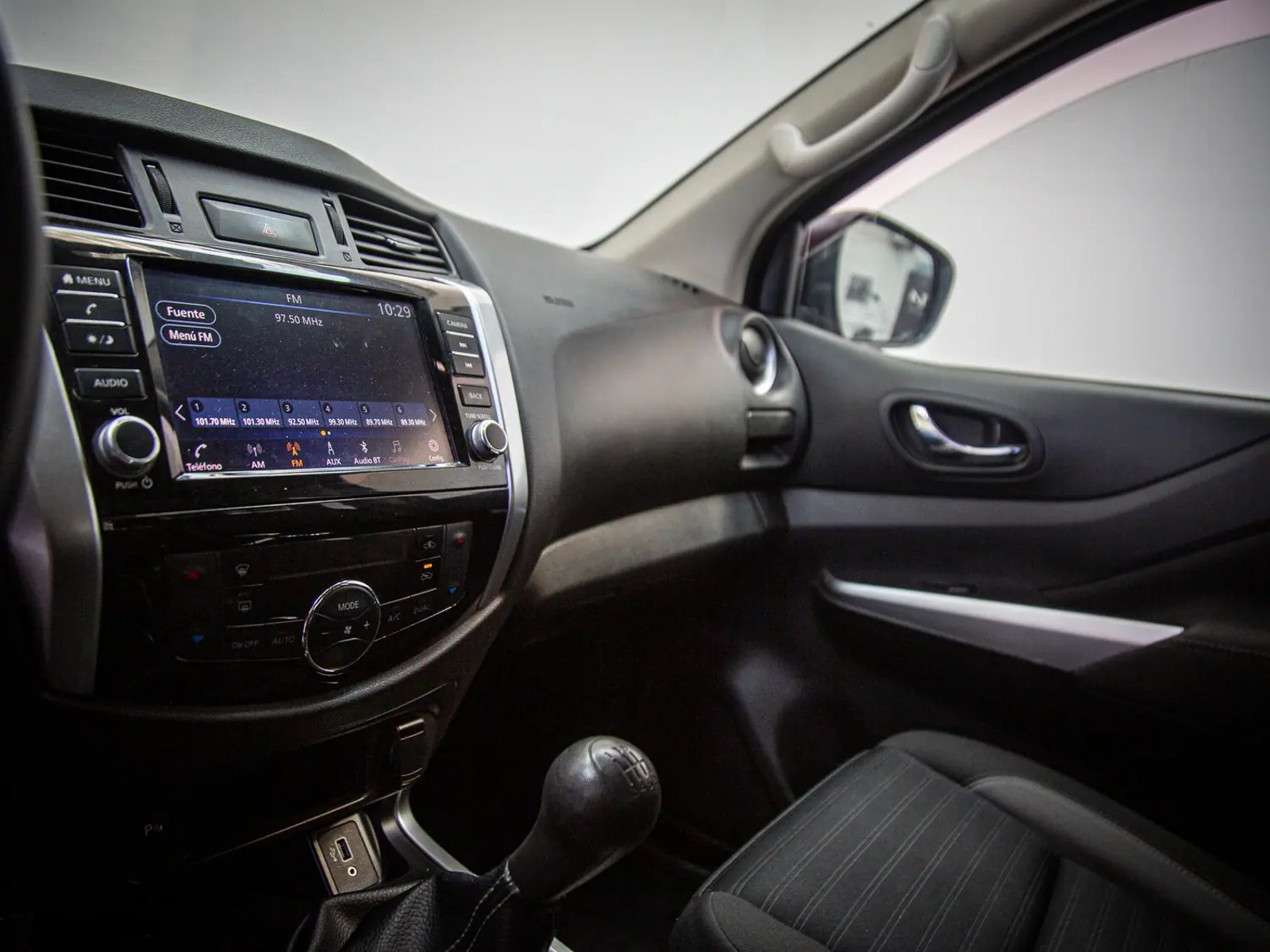 NISSAN NAVARA 2024 - Imagen 12 de 17