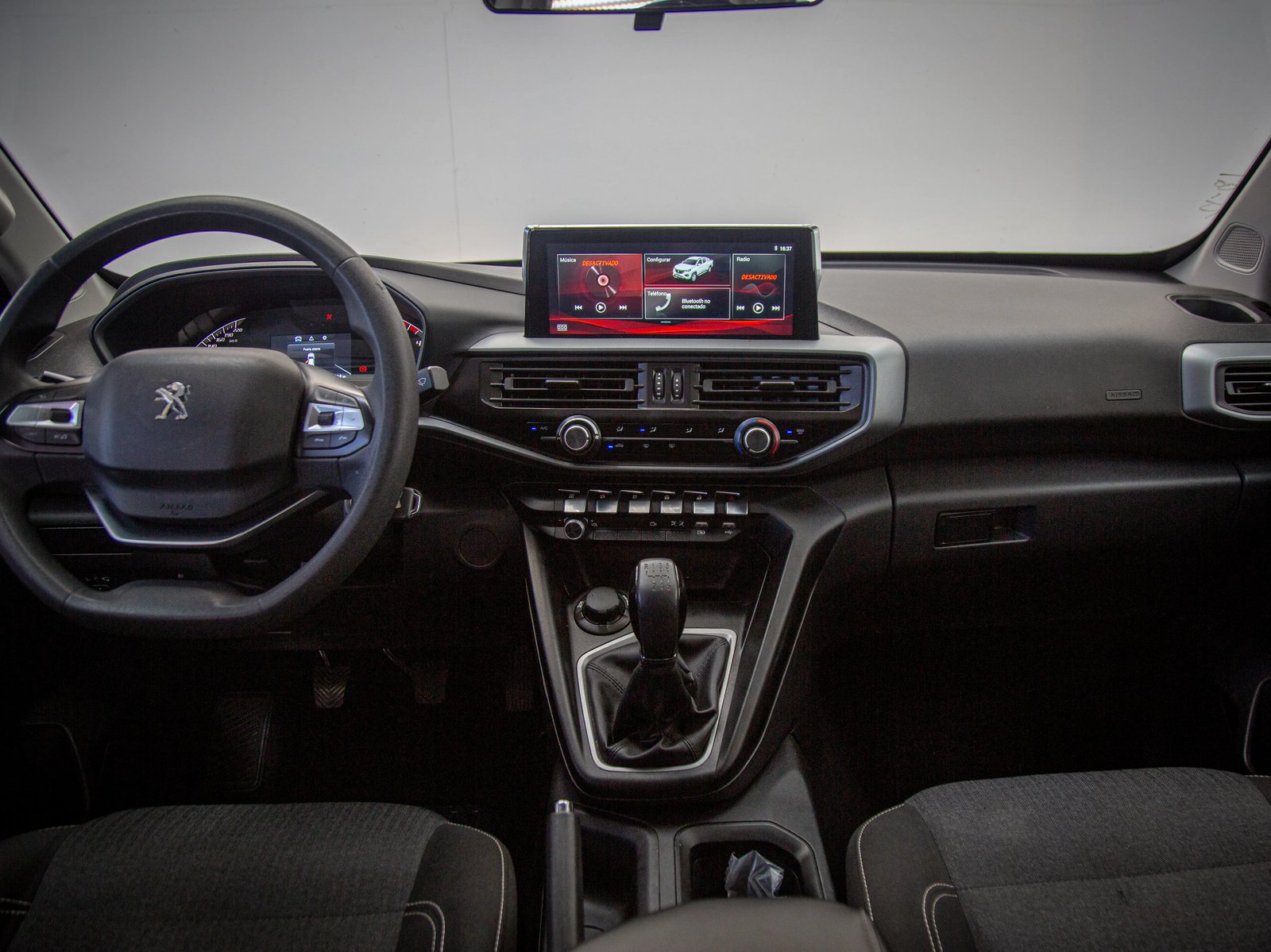 Peugeot LANDTREK 2025 - Imagen 10 de 16